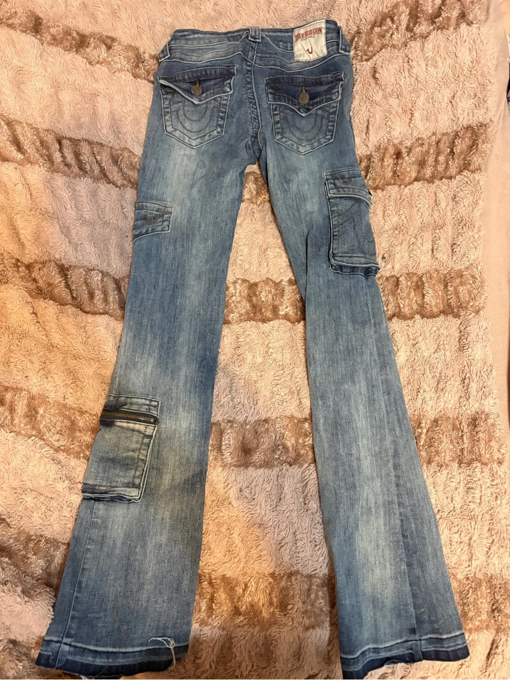 Low Rise Cargo Jeans - Picture 2 of 3